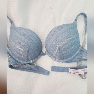 Lace blue Victoria Secret pushup bra